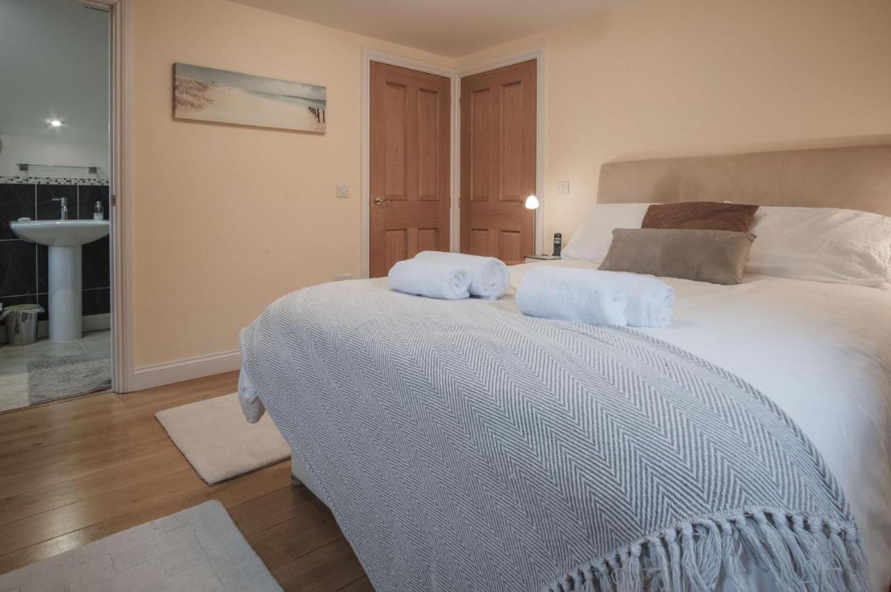Llais Afon - 3 Bedroom Holiday Home - Fishguard Eksteriør bilde