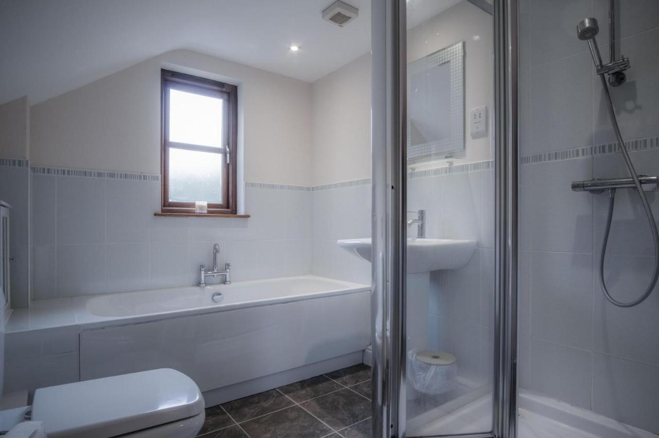 Llais Afon - 3 Bedroom Holiday Home - Fishguard Eksteriør bilde